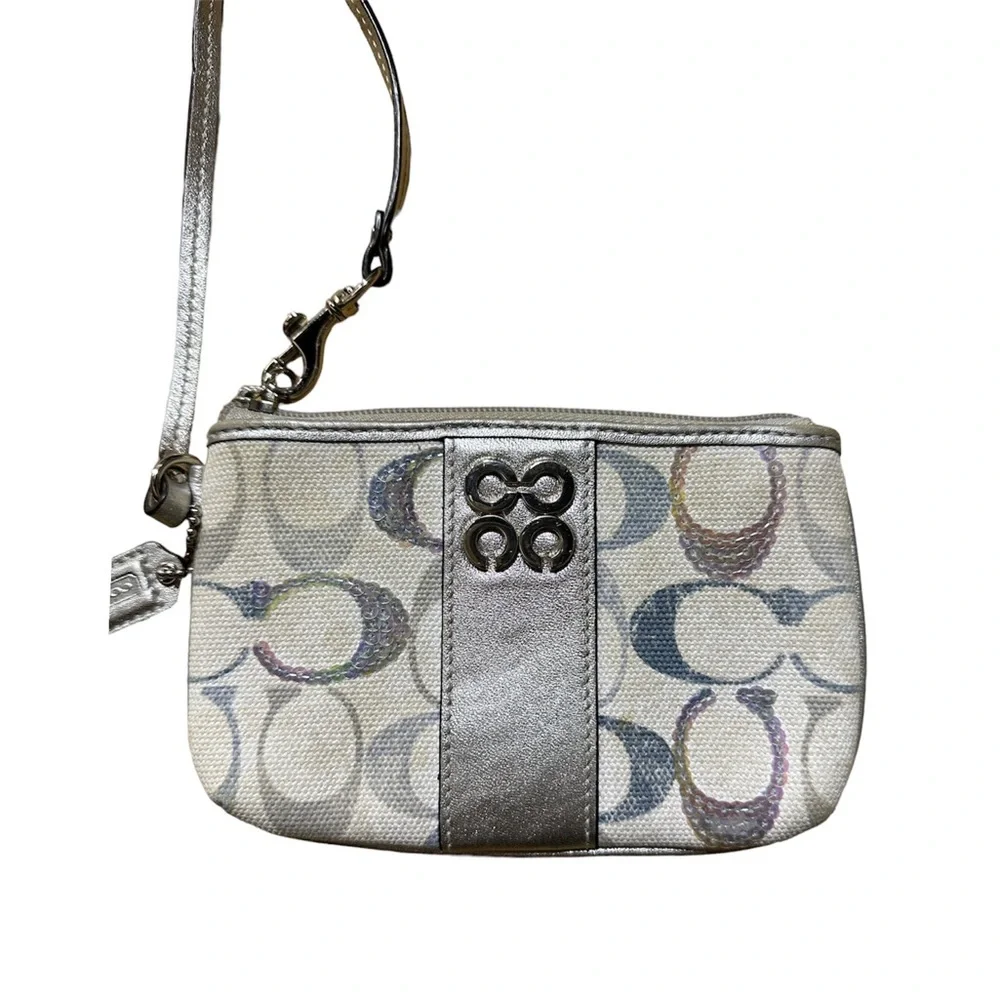 💯 Authentic COACH WRISTLET sequins - Picture 2 of 4
